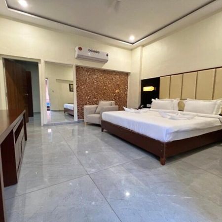 בהבנגאר One Earth Santu Eco Resort מראה חיצוני תמונה