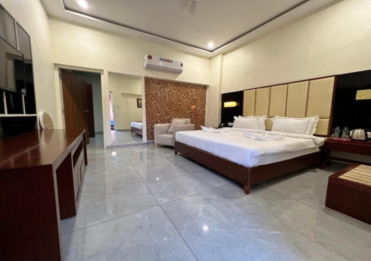 בהבנגאר One Earth Santu Eco Resort מראה חיצוני תמונה