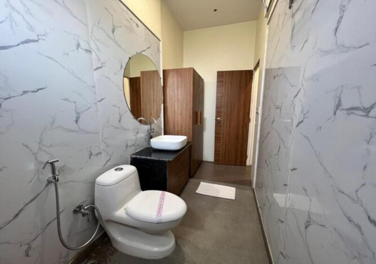 בהבנגאר One Earth Santu Eco Resort מראה חיצוני תמונה