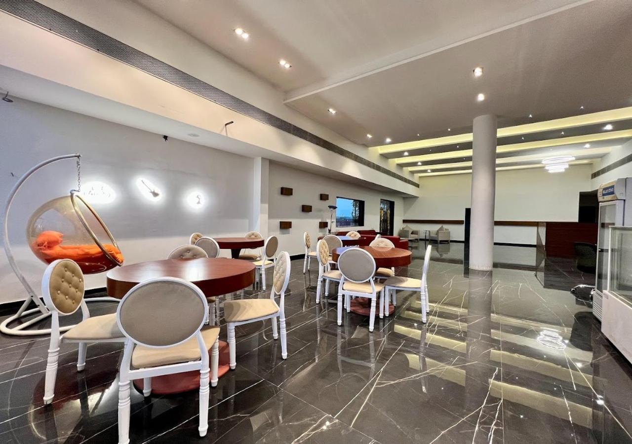 בהבנגאר One Earth Santu Eco Resort מראה חיצוני תמונה
